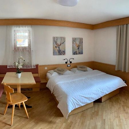 Bed & Breakfast Garni Tobia Campitello di Fassa Zewnętrze zdjęcie