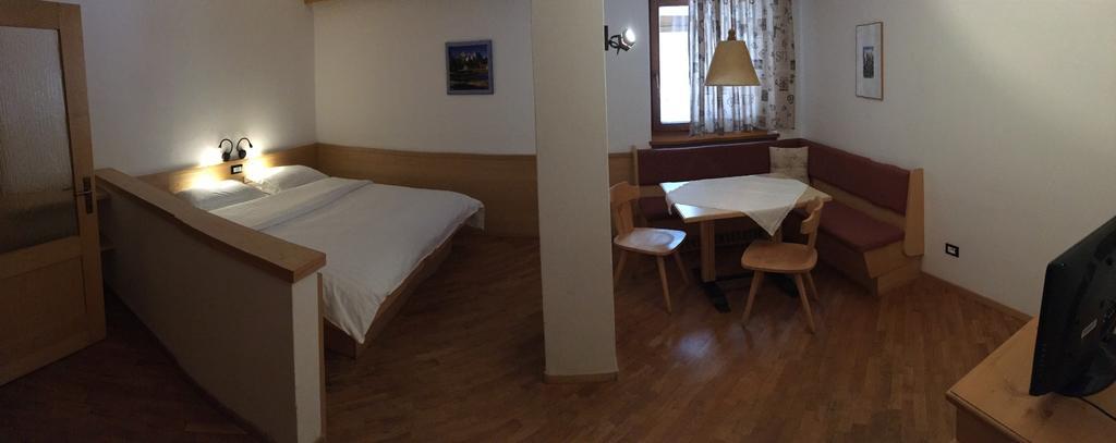 Bed & Breakfast Garni Tobia Campitello di Fassa Zewnętrze zdjęcie