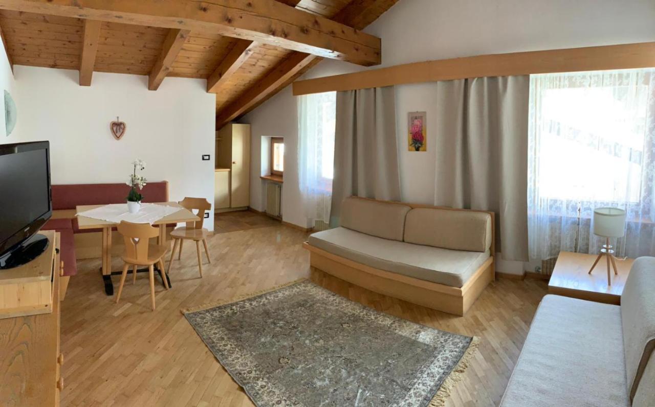 Bed & Breakfast Garni Tobia Campitello di Fassa Zewnętrze zdjęcie