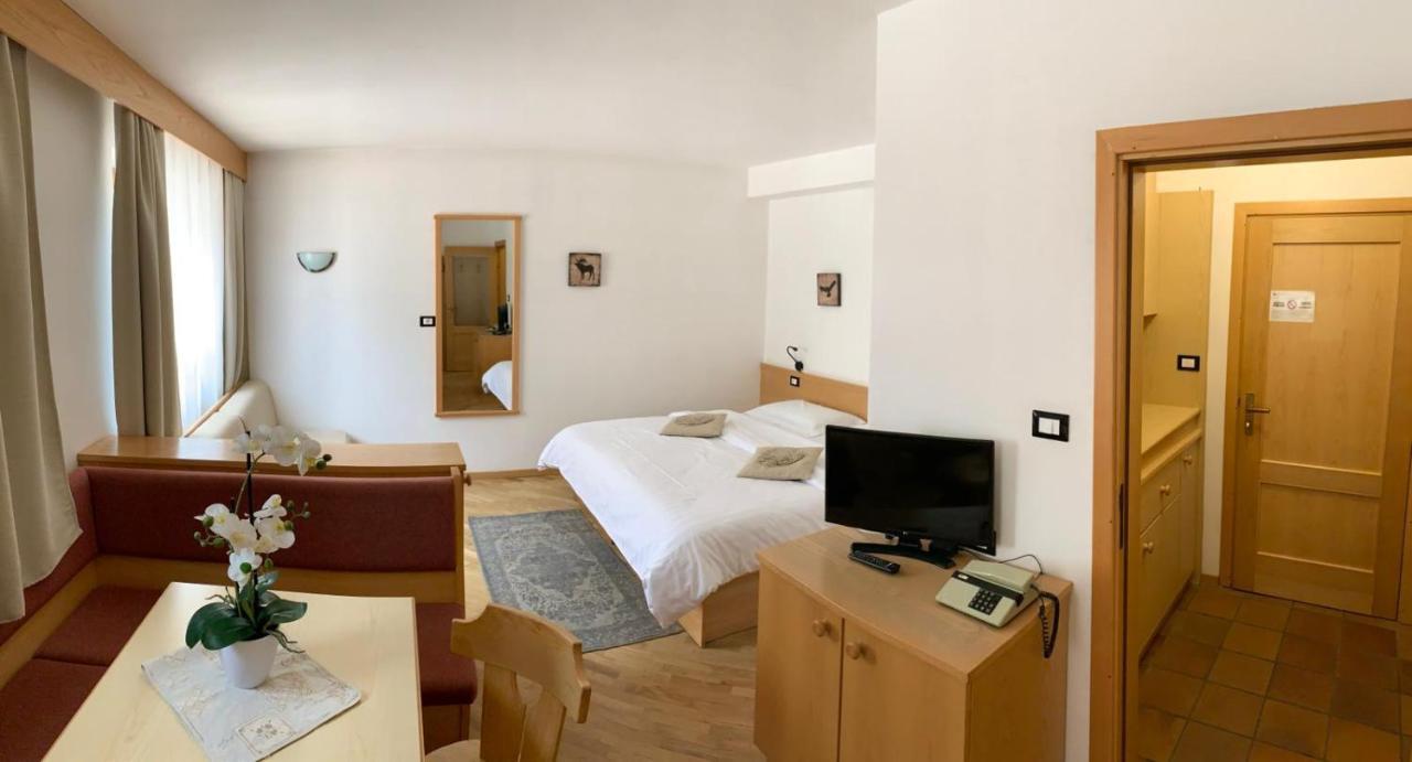 Bed & Breakfast Garni Tobia Campitello di Fassa Zewnętrze zdjęcie